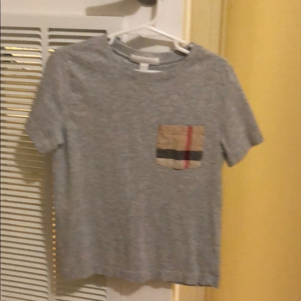 Burberry boys t-shirt